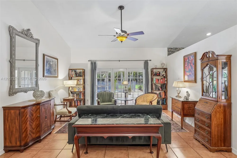 13100 NW 11th Dr Sunrise, FL 33323