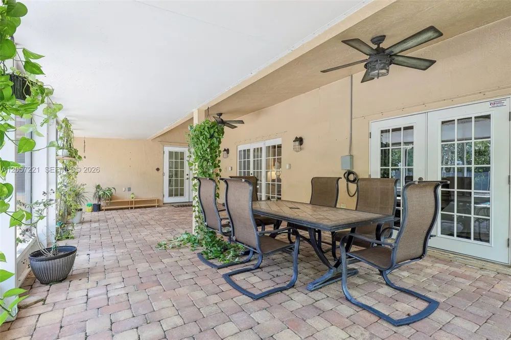 13100 NW 11th Dr Sunrise, FL 33323