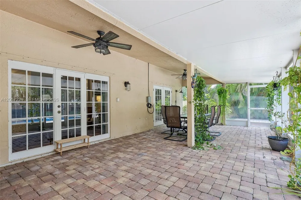 13100 NW 11th Dr Sunrise, FL 33323