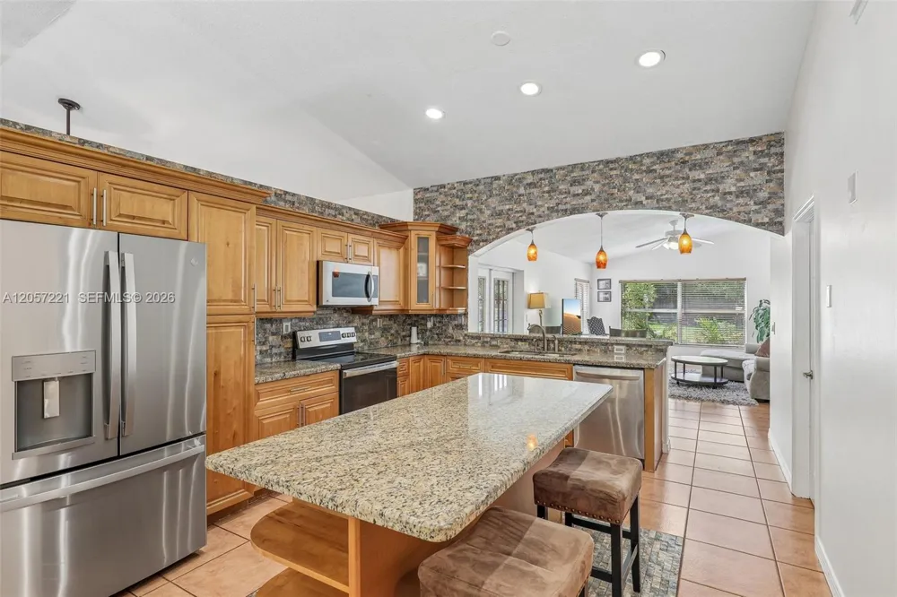 13100 NW 11th Dr Sunrise, FL 33323