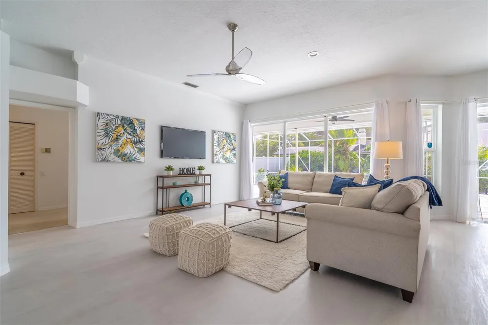 3000 HATTERAS POINT Oviedo, FL 32765
