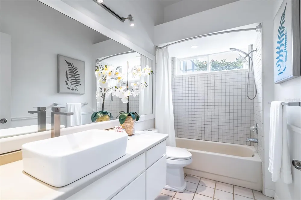 3000 HATTERAS POINT Oviedo, FL 32765