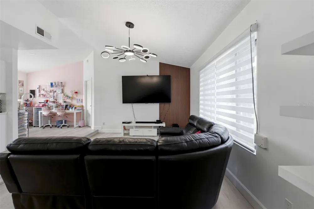 10500 RAMBLEWOOD ROAD Orlando, FL 32837