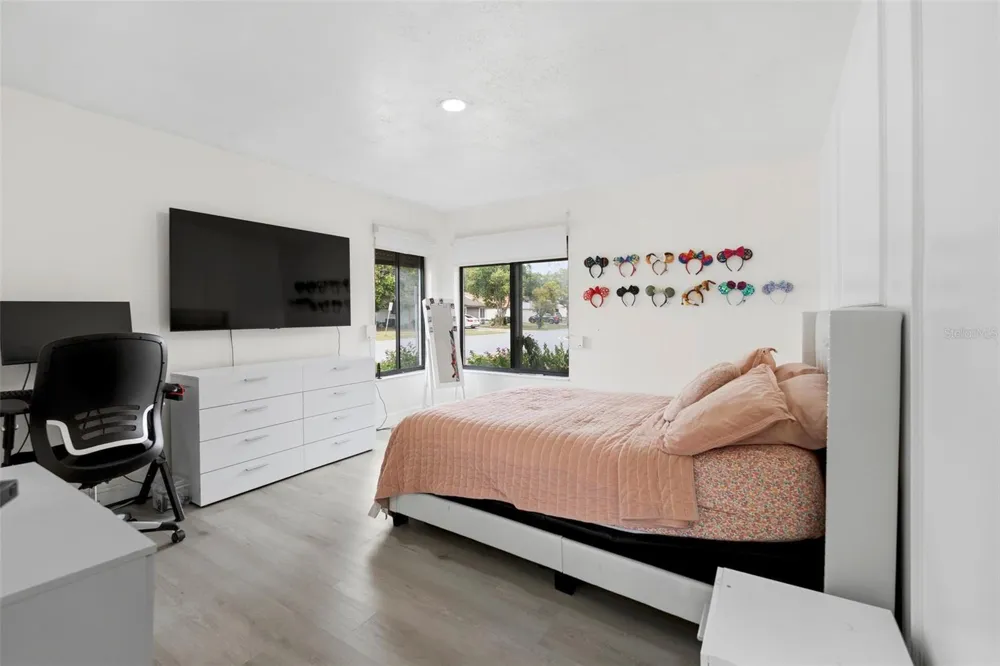 10500 RAMBLEWOOD ROAD Orlando, FL 32837
