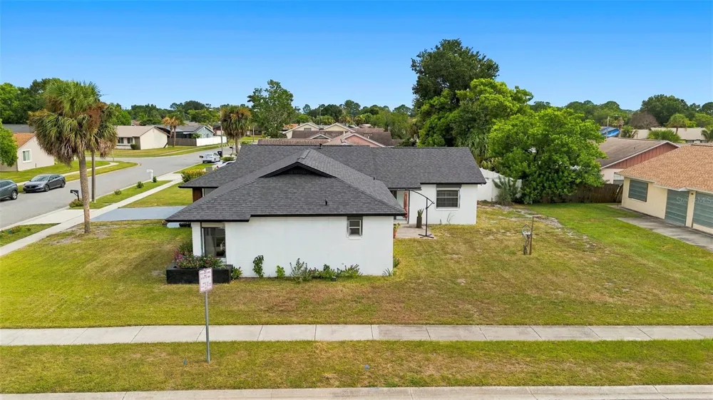 10500 RAMBLEWOOD ROAD Orlando, FL 32837