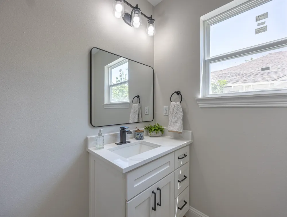 1321 E Magnolia Avenue Fort Worth, TX 76104
