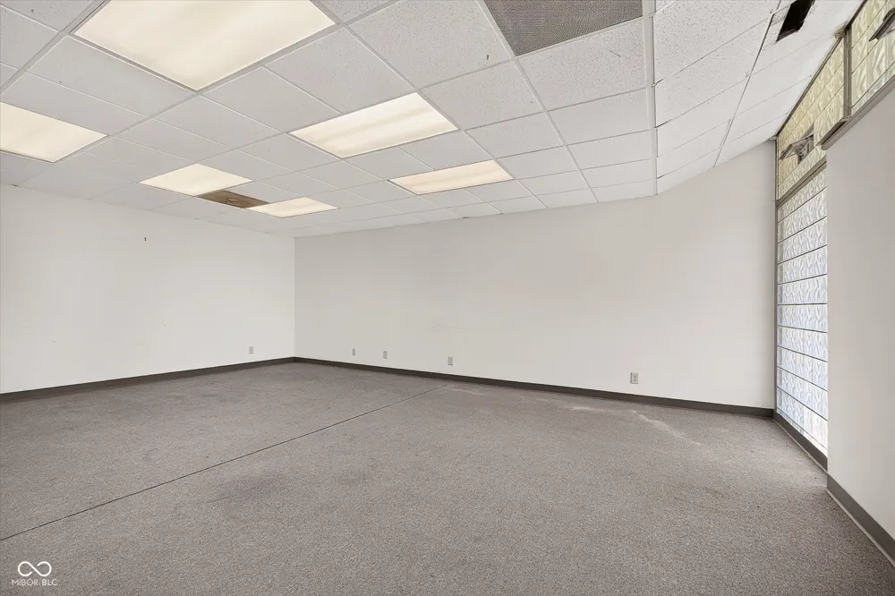 3913 Keystone Avenue Indianapolis, IN 46205