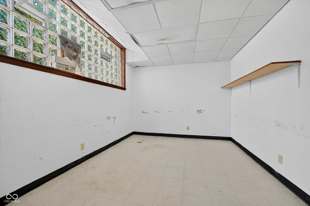 3913 Keystone Avenue Indianapolis, IN 46205