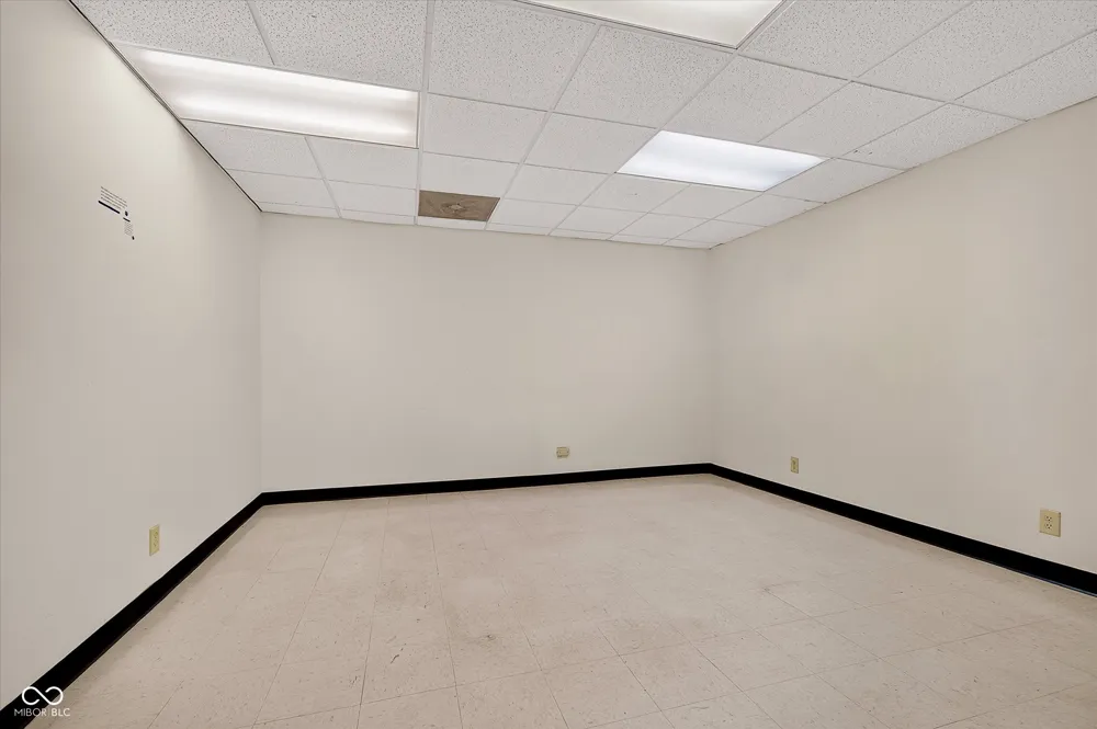 3913 Keystone Avenue Indianapolis, IN 46205
