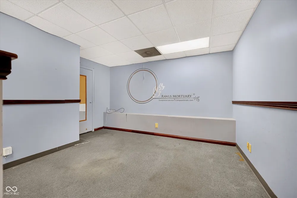 3913 Keystone Avenue Indianapolis, IN 46205