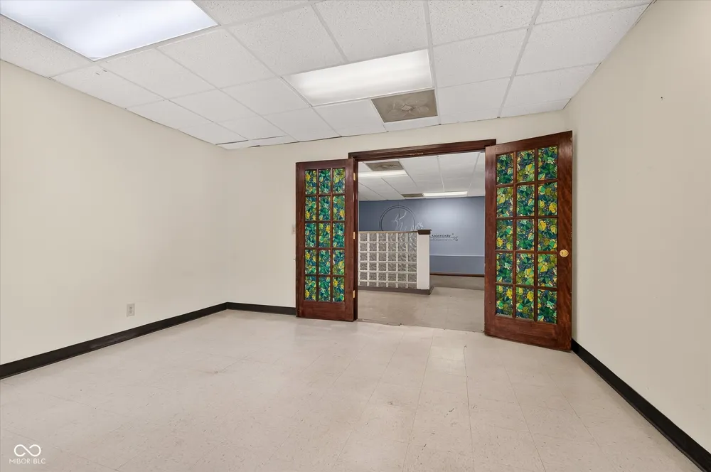 3913 Keystone Avenue Indianapolis, IN 46205