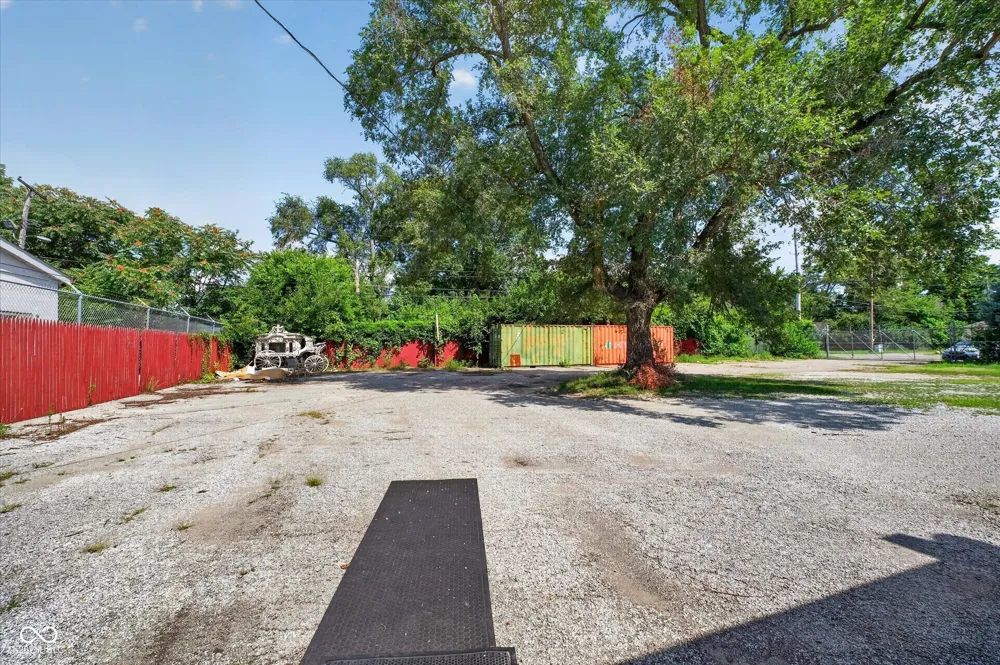 3913 Keystone Avenue Indianapolis, IN 46205