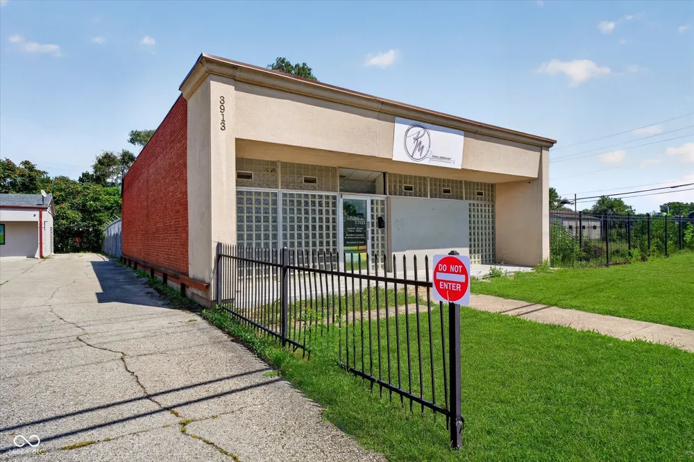 3913 Keystone Avenue Indianapolis, IN 46205