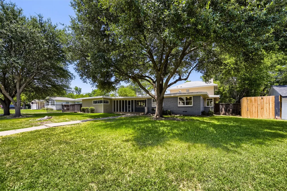 7053 Brooks Avenue Richland Hills, TX 76118