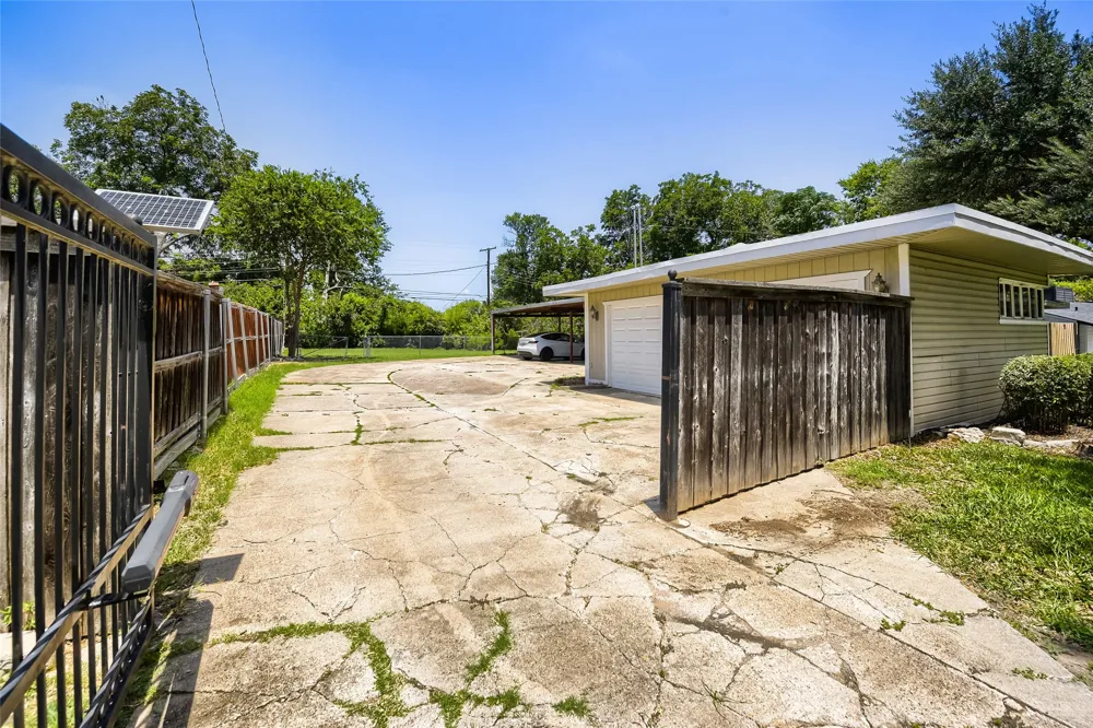 7053 Brooks Avenue Richland Hills, TX 76118