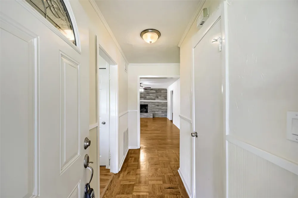 7053 Brooks Avenue Richland Hills, TX 76118