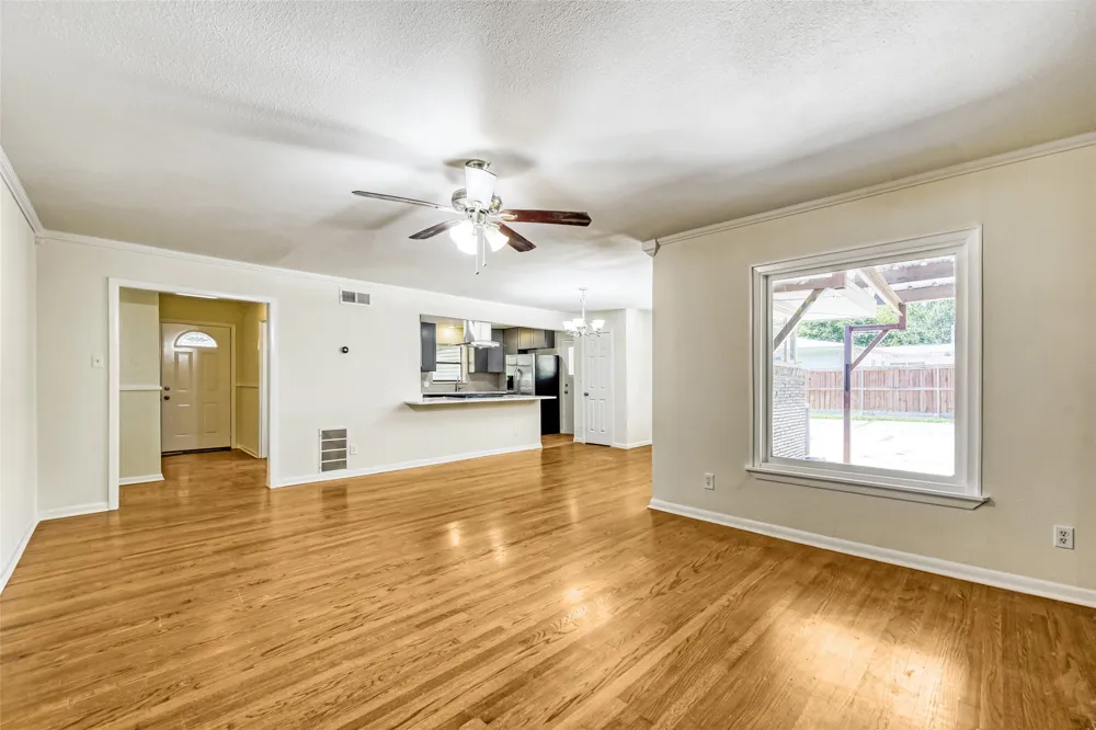 7053 Brooks Avenue Richland Hills, TX 76118