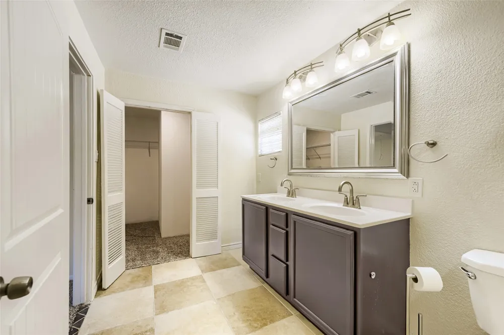 7053 Brooks Avenue Richland Hills, TX 76118