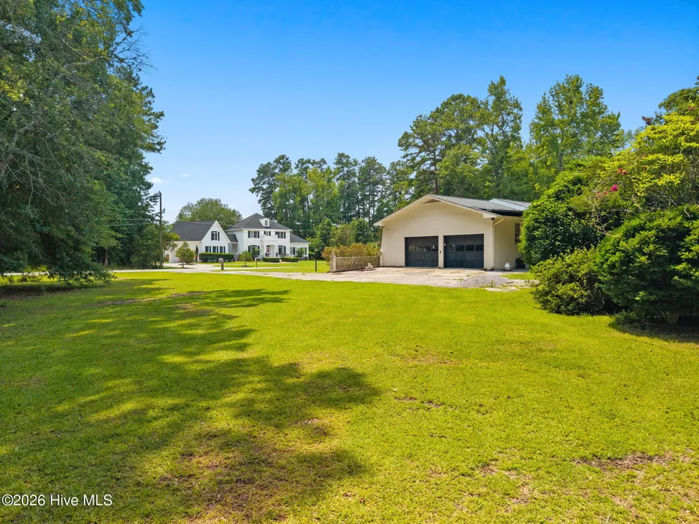 423 S Edgewood Circle Whiteville, NC 28472