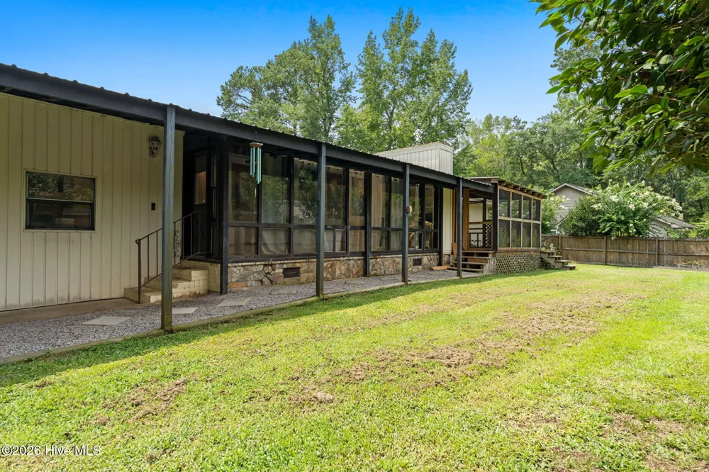 423 S Edgewood Circle Whiteville, NC 28472