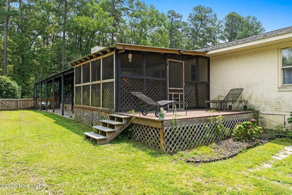 423 S Edgewood Circle Whiteville, NC 28472