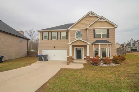 2733 Huntcliffe Drive
