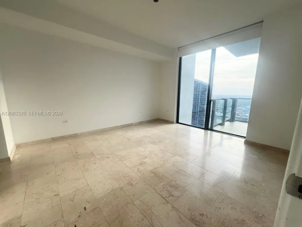 68 SE 6th St #3810 Miami, FL 33131