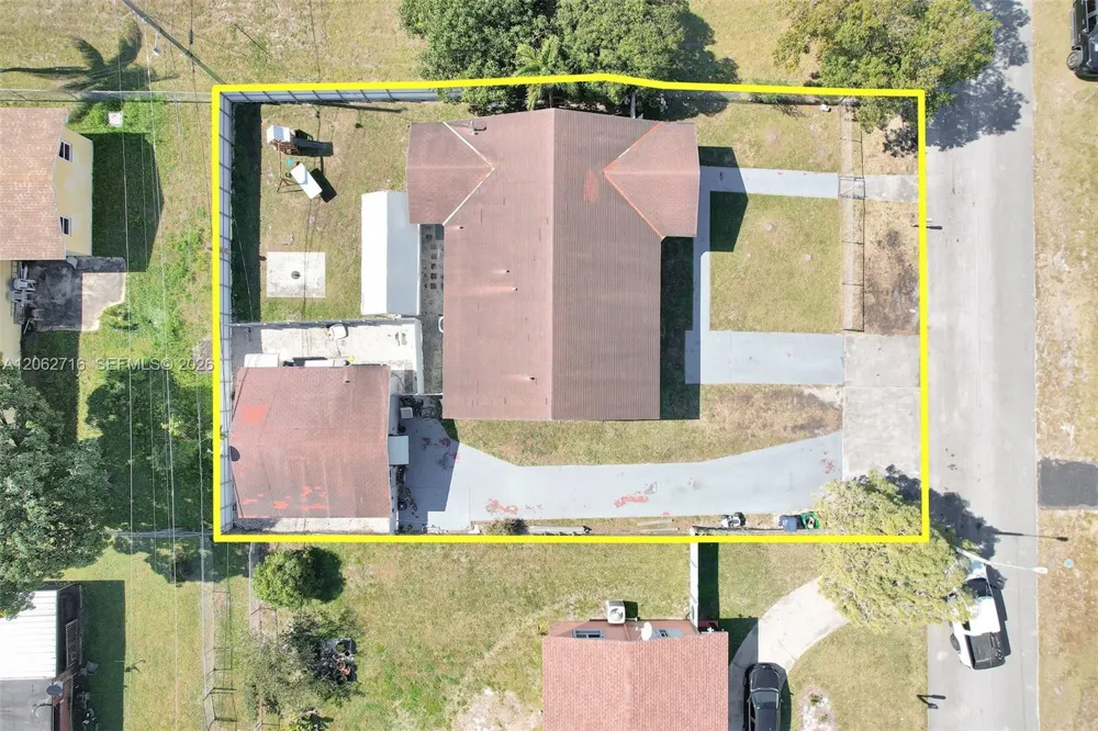 3280 NW 213th Ter Miami Gardens, FL 33056
