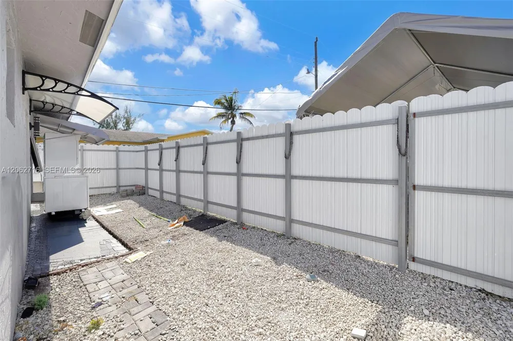 3280 NW 213th Ter Miami Gardens, FL 33056