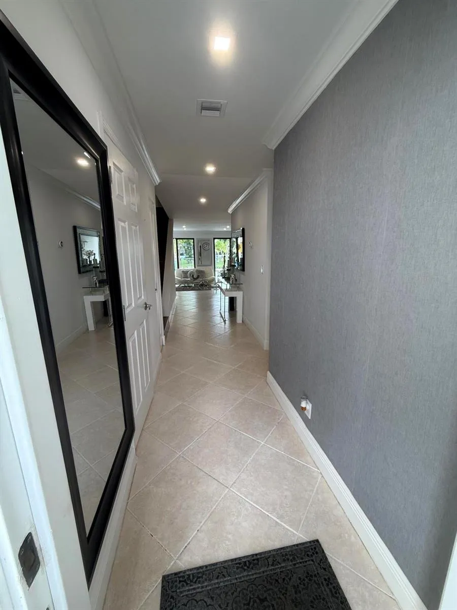 12394 Westhampton Circle Wellington, FL 33414