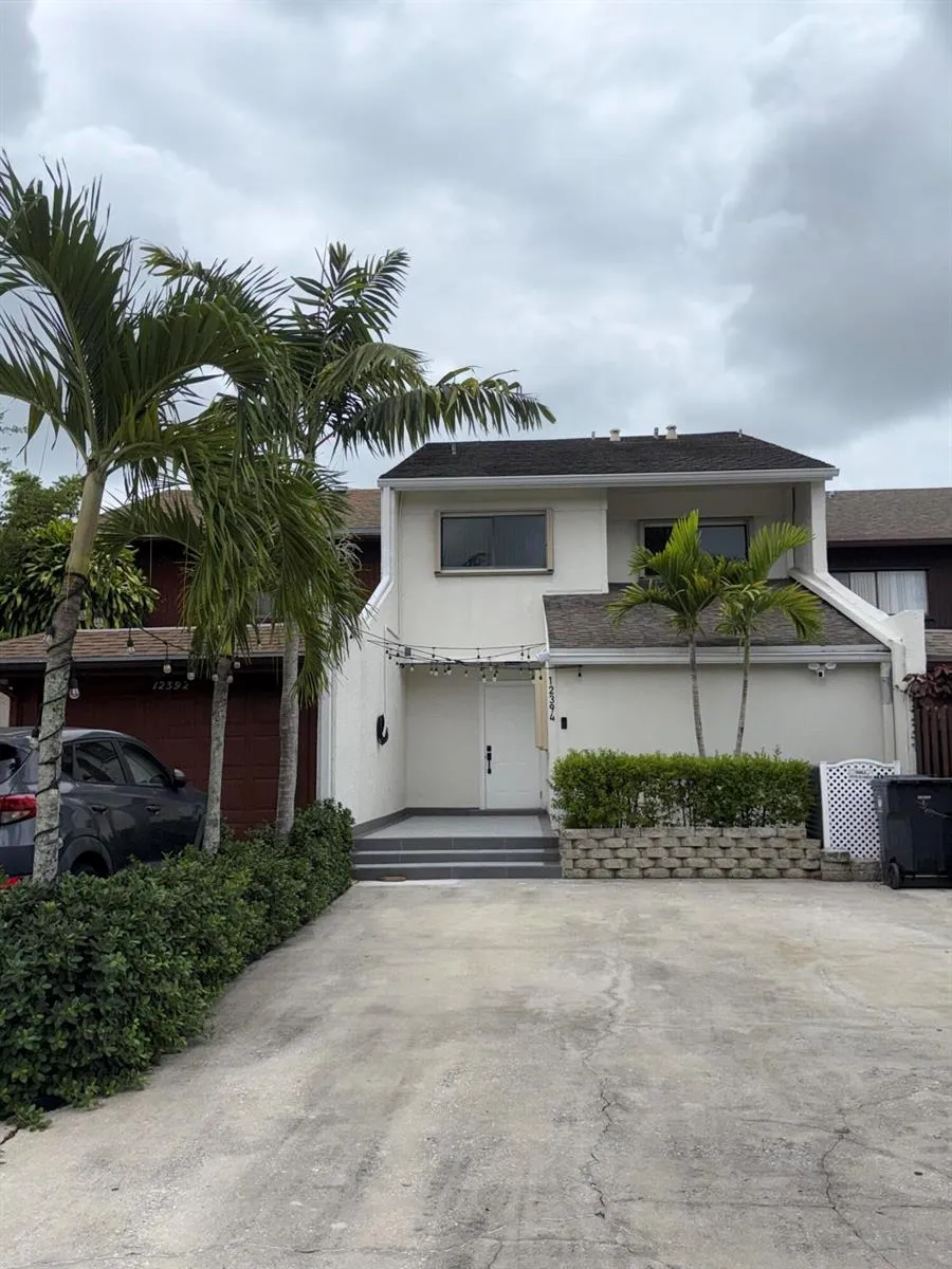 12394 Westhampton Circle Wellington, FL 33414