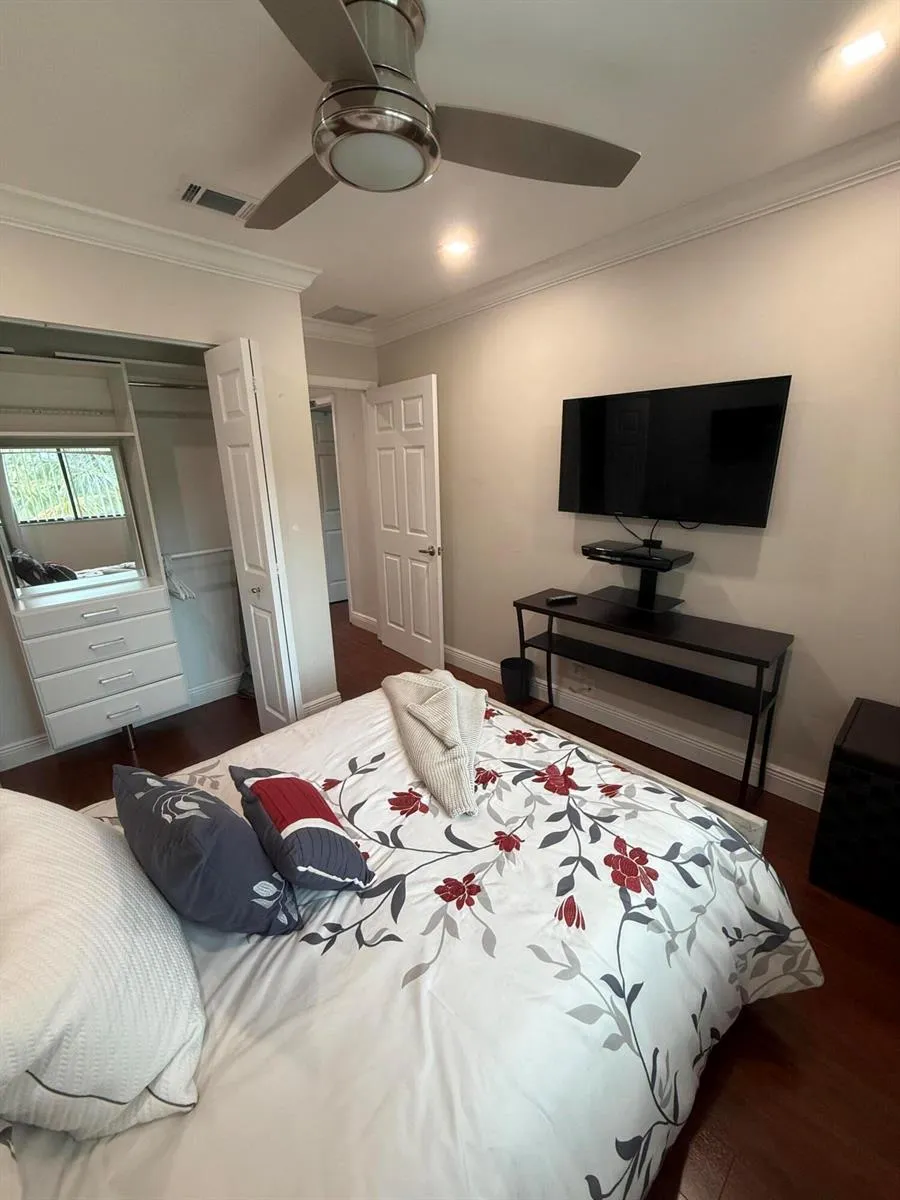 12394 Westhampton Circle Wellington, FL 33414