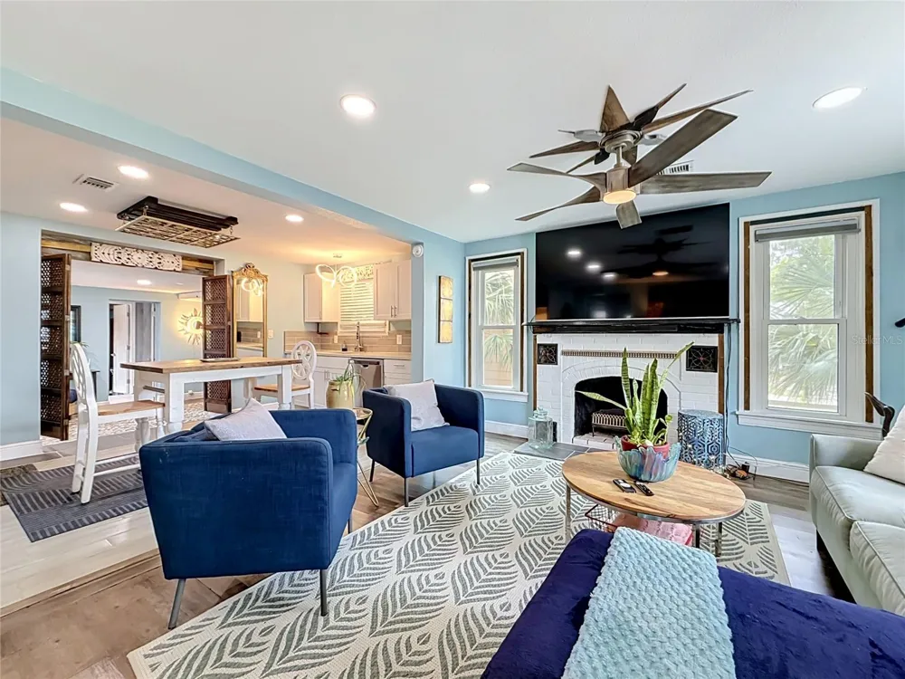 4831 FAIRFIELD AVENUE S St Petersburg, FL 33711