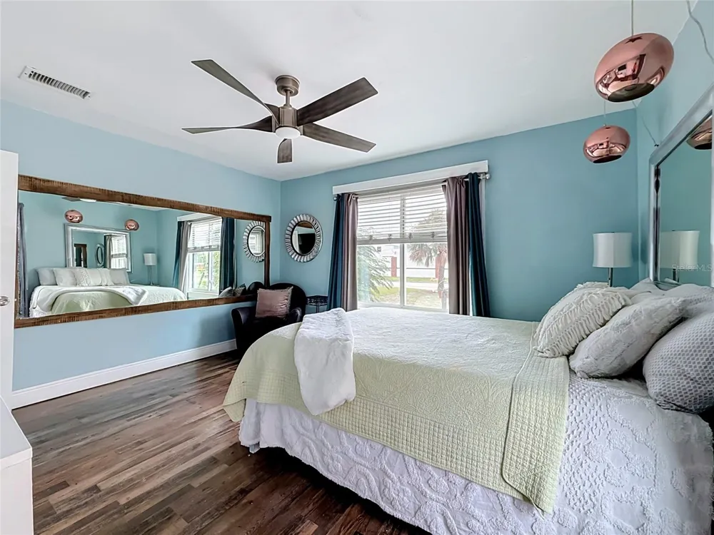 4831 FAIRFIELD AVENUE S St Petersburg, FL 33711