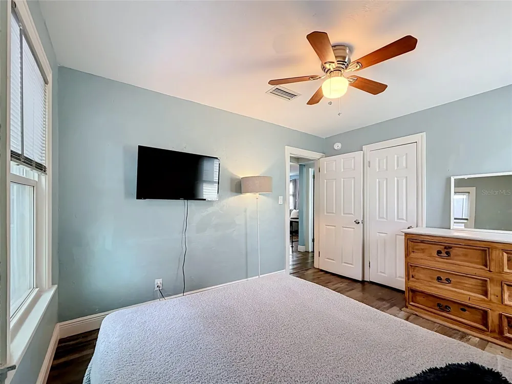 4831 FAIRFIELD AVENUE S St Petersburg, FL 33711