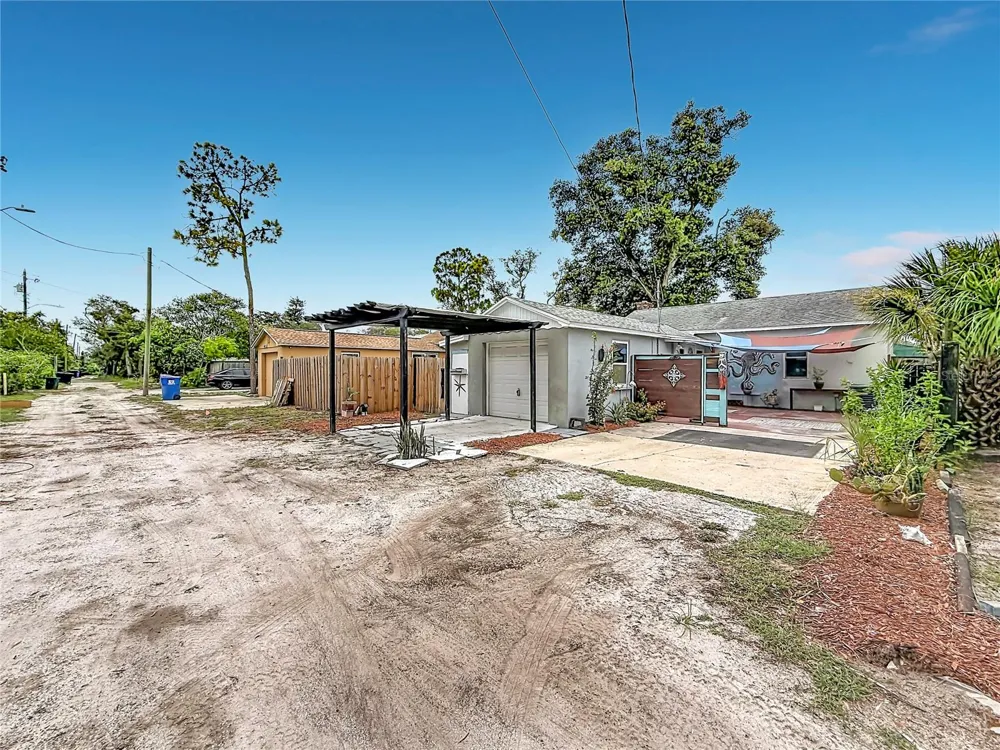 4831 FAIRFIELD AVENUE S St Petersburg, FL 33711