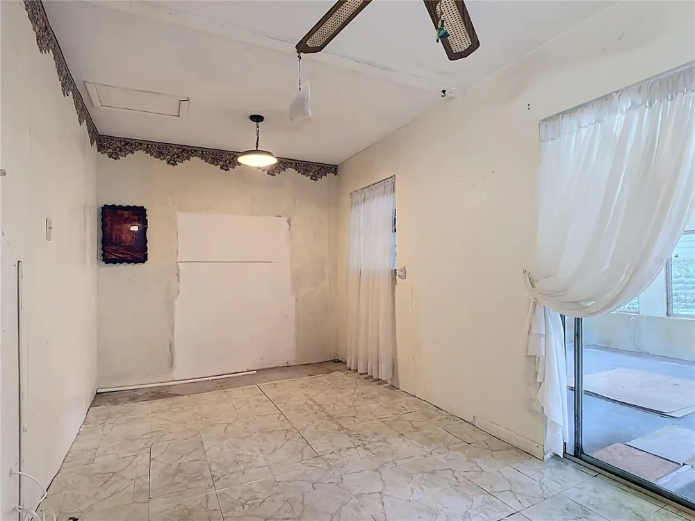 220 PINEHURST DR Auburndale, FL 33823