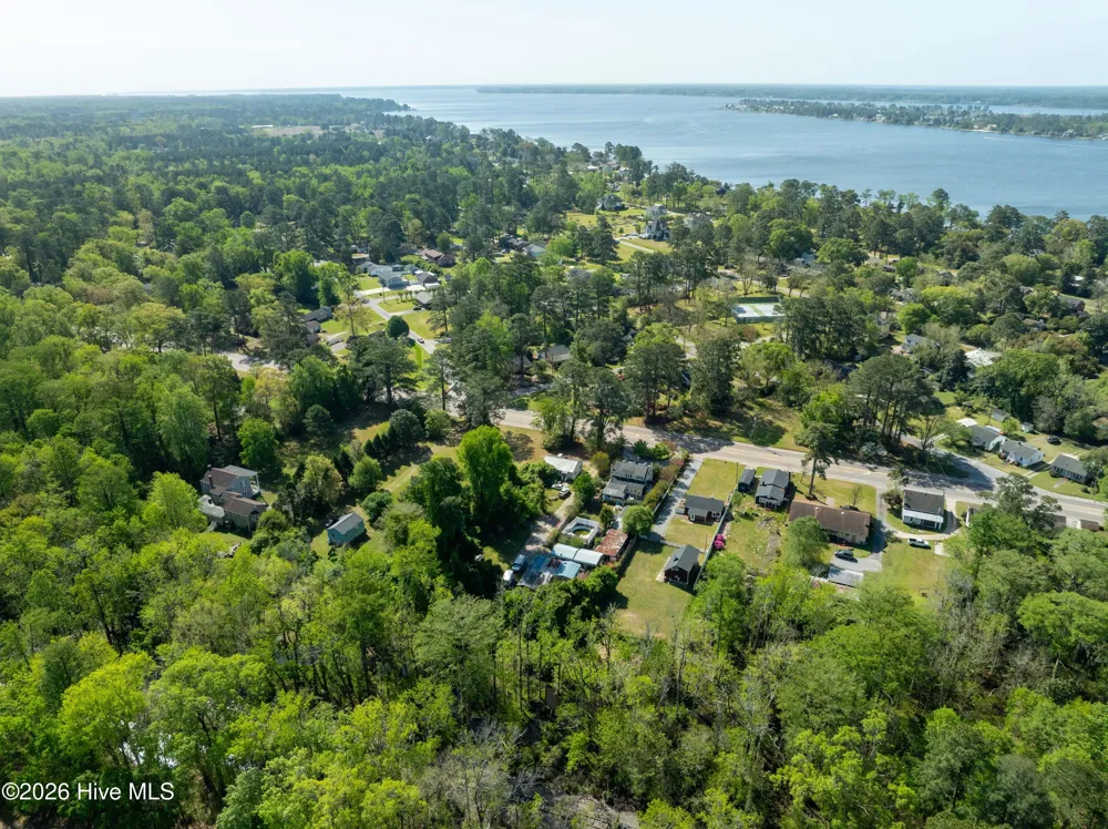 322 River Road Washington, NC 27889