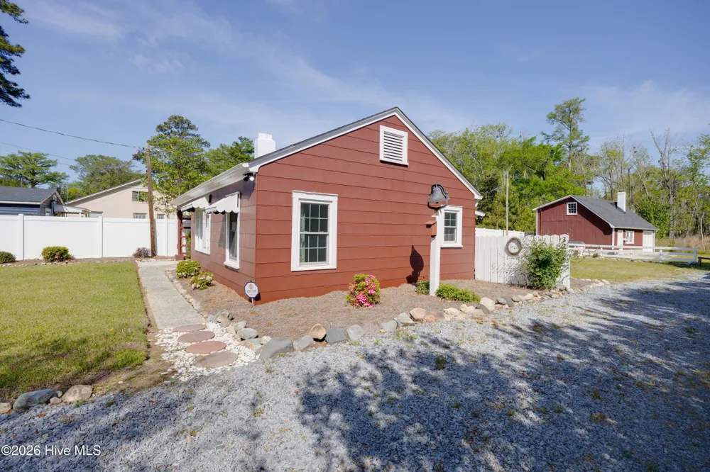 322 River Road Washington, NC 27889