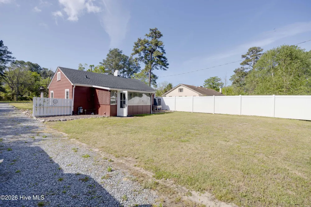 322 River Road Washington, NC 27889