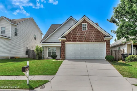 613 Dunrobin Lane