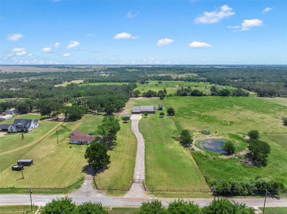 225 County Road 423 Lorena, TX 76655