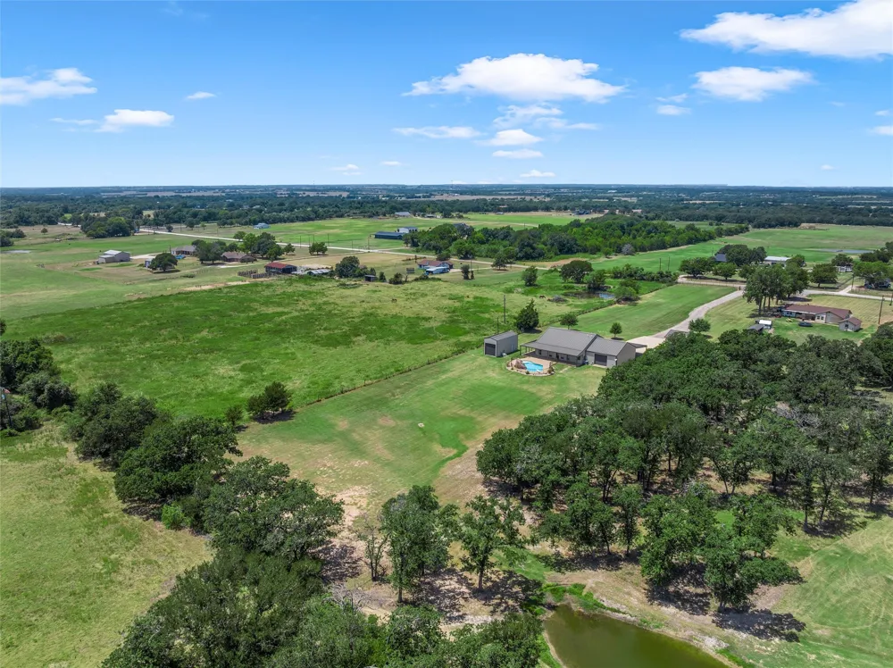 225 County Road 423 Lorena, TX 76655