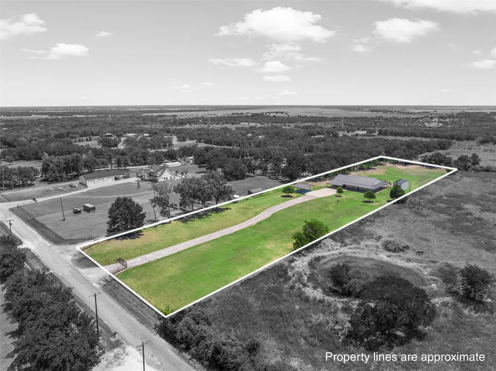 225 County Road 423 Lorena, TX 76655