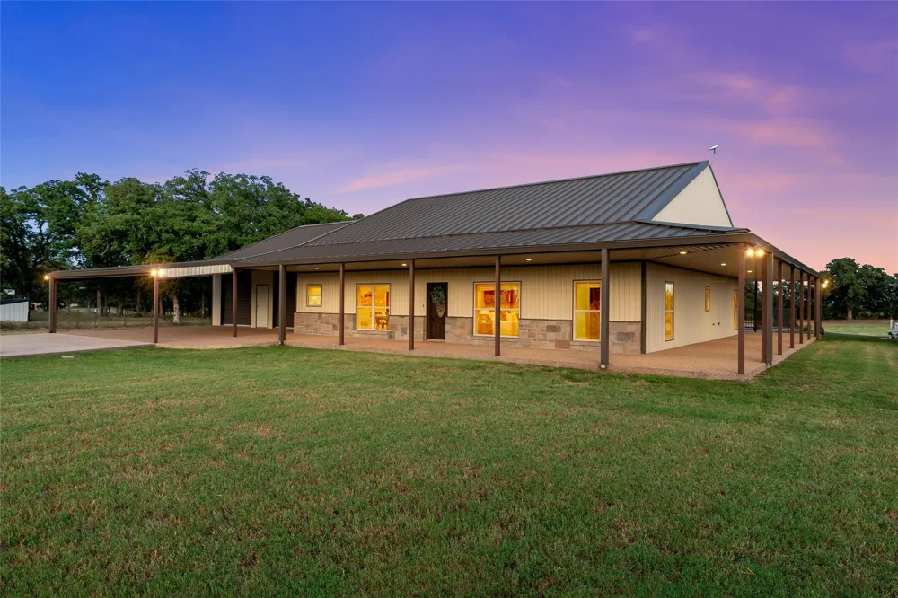 225 County Road 423 Lorena, TX 76655