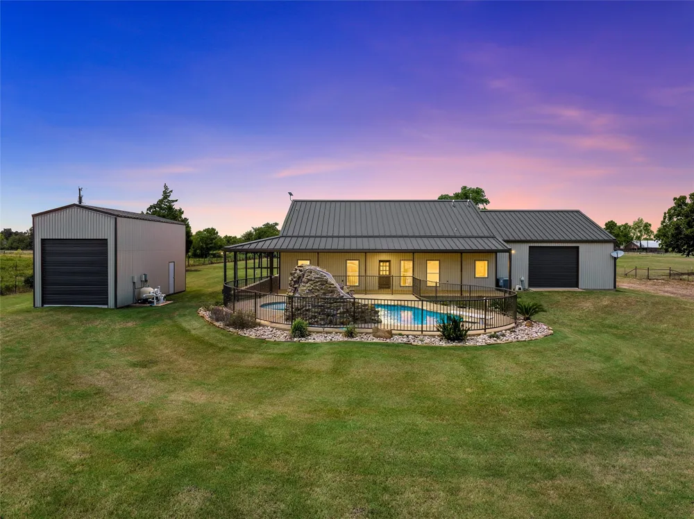 225 County Road 423 Lorena, TX 76655