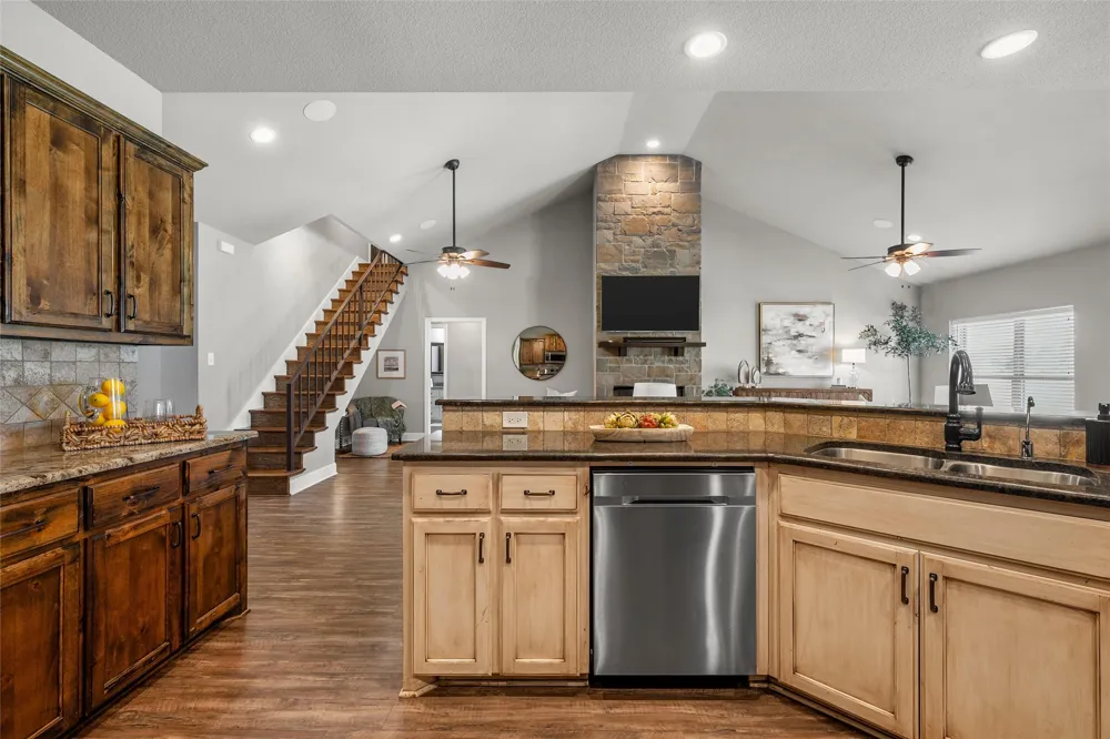 225 County Road 423 Lorena, TX 76655