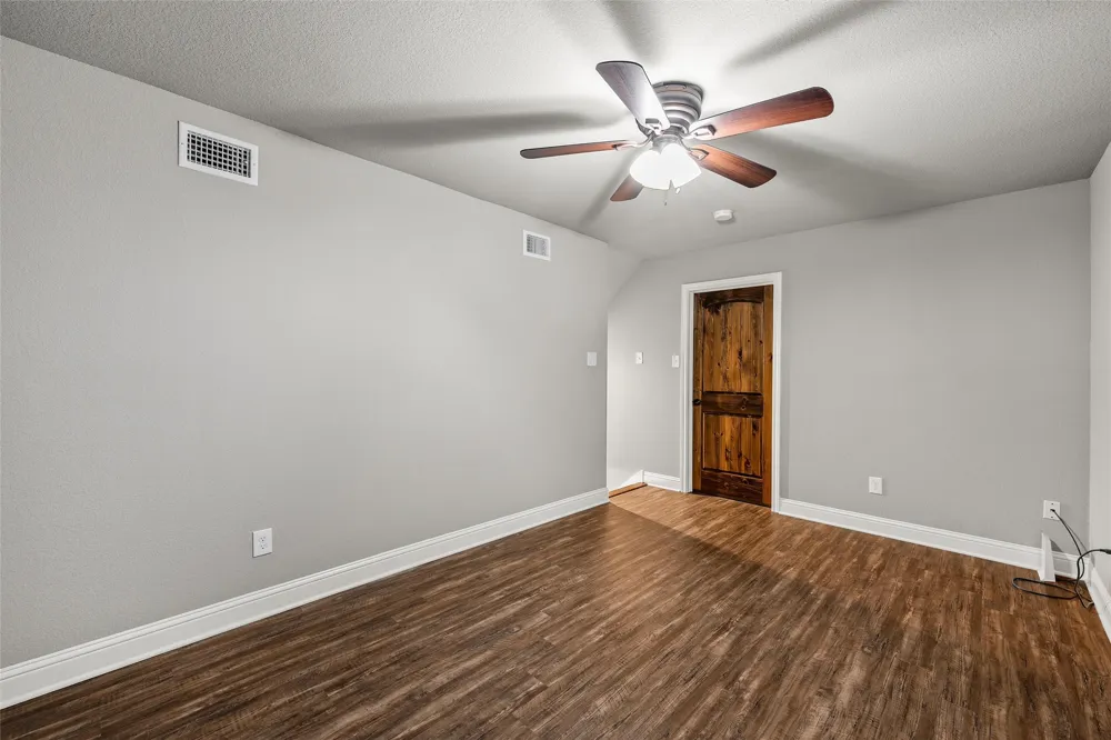 225 County Road 423 Lorena, TX 76655