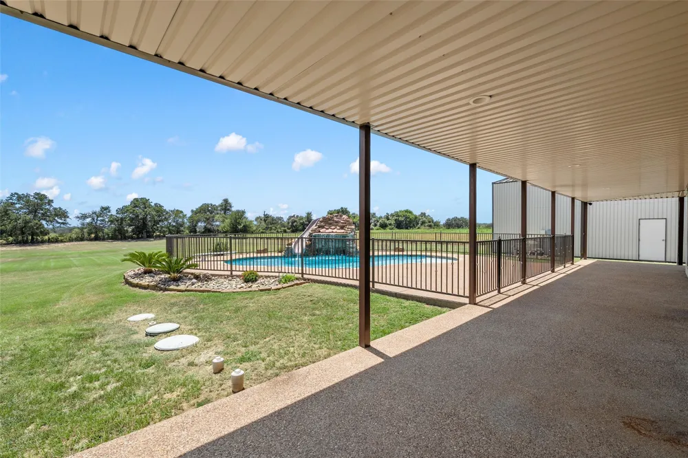 225 County Road 423 Lorena, TX 76655