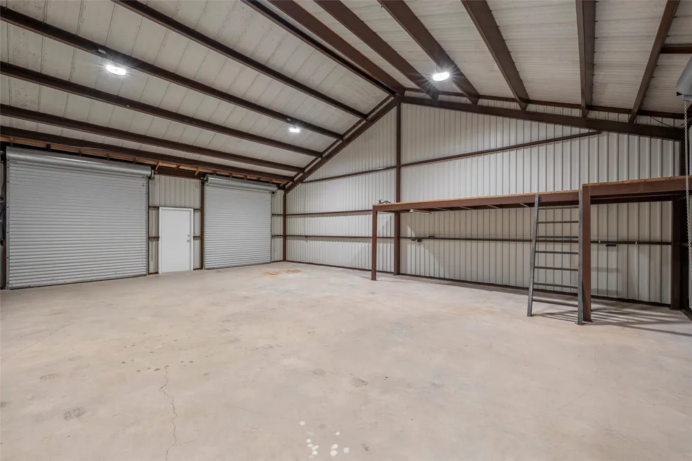 225 County Road 423 Lorena, TX 76655